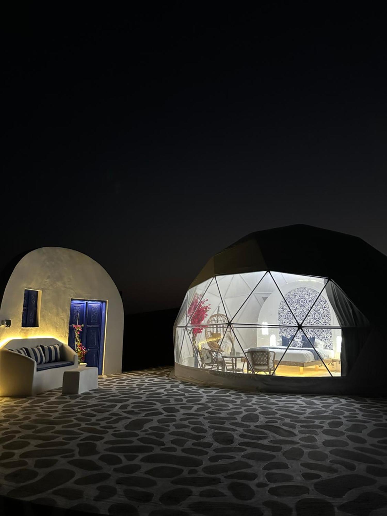 Bubbles Domes Private One
